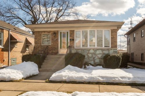6448 28th Pl, Forest View, IL 60402-2766