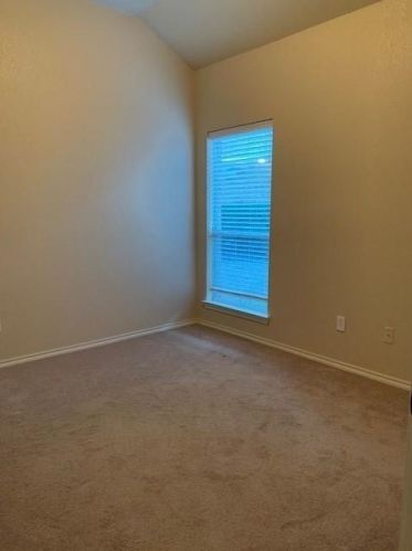 1520 Piedmont Dr, Midlothian TX  76063-6046 exterior