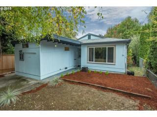 2544 34 St, Portland OR  97202-3305 exterior