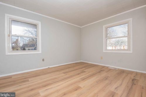 44 Medallion Ln, Willingboro, NJ 08046-2909