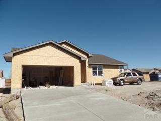 2321 Meadowlark Ln, Pueblo, CO 81008-2261