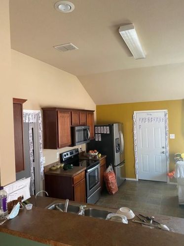 1116 Rosedale Springs Ln, Fort Worth TX  76134-8471 exterior