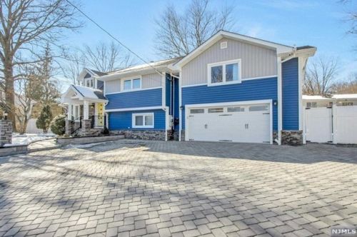 487 Tappan Rd, Rockleigh, NJ 07647-1406