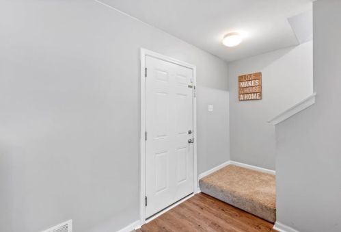 1252 Alta Vista Dr, Pingree Grove IL  60140-2057 exterior