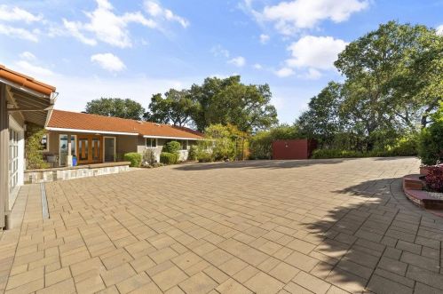 24837 Olive Tree Ln, Los Altos, CA 94024-6455
