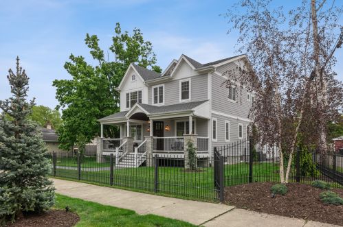 6717 Ardmore Ave, Chicago, IL 60631-3110