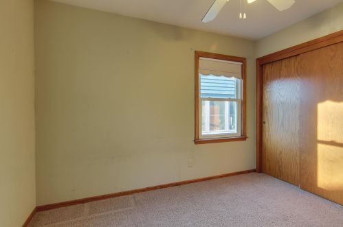 987 Hall Ave, Saint Paul MN  55118-1421 exterior