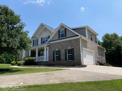 120 Waters Edge Ln, Jackson, GA 30233-4309