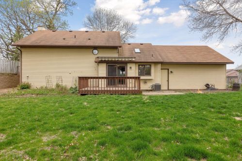 1131 Goodview Ave, Saint Paul MN  55128-6129 exterior