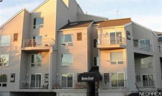 1900 Grove Ct, Cleveland OH 44113-3564 exterior