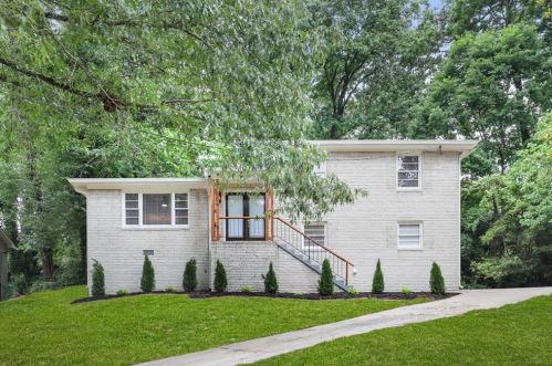 504 Larchmont Cir, Atlanta, GA 30318-7116