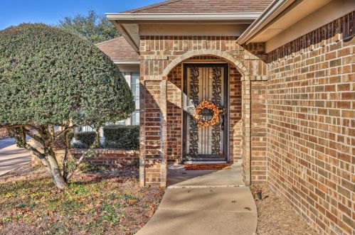 5406 Ledgestone Dr, Fort Worth TX  76132-2345 exterior