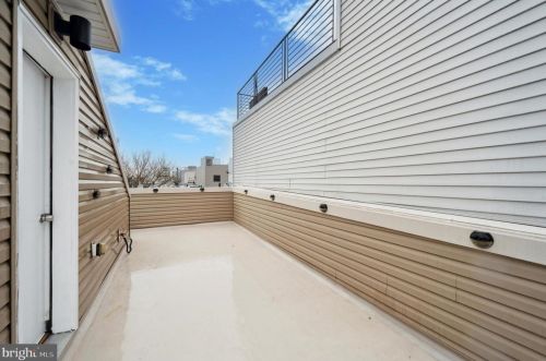 2214 Greenwich St, Philadelphia PA  19146-4207 exterior