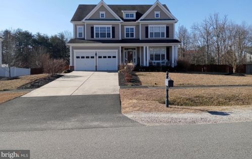 13030 Qualls Ln, Woodbridge, VA 22193-4556