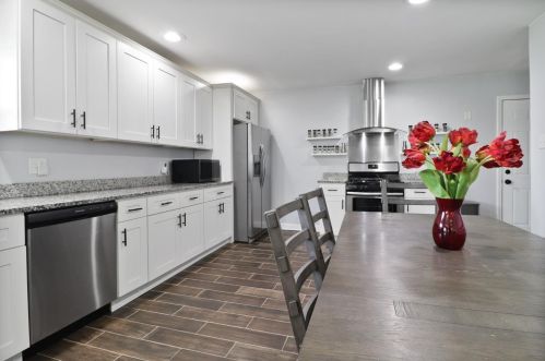 4901 73rd Ave, Gary IN  46410-4042 exterior