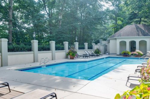 1239 Brookhaven Park Pl, Atlanta GA  30319-4570 exterior