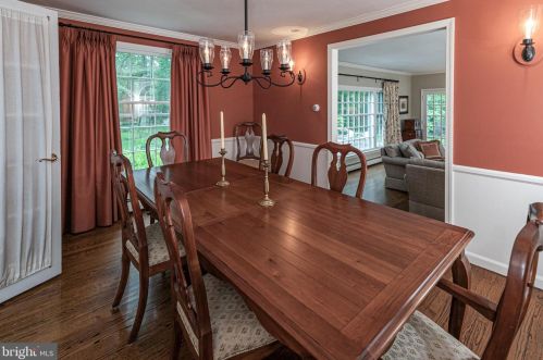 7 Honeybrook Dr, Princeton NJ  08540-7434 exterior