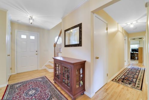 31 Dunbridge Ln, Gillette, NJ 07933-1603