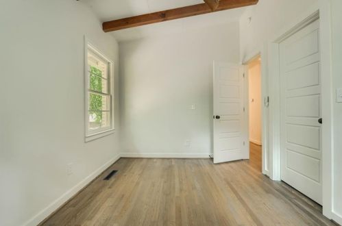 4590 Briarcliff Rd, Atlanta GA  30345-2160 exterior