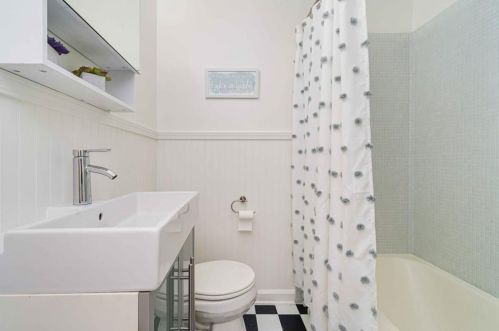 4905 Duval St, Austin TX 78751-2536 exterior