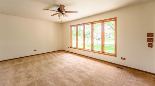 8042 Meadowbrook Ln, Orland Park, IL 60462-4973