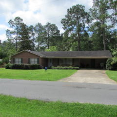 809 Mclemore Dr, Vidalia, GA 30474-5334