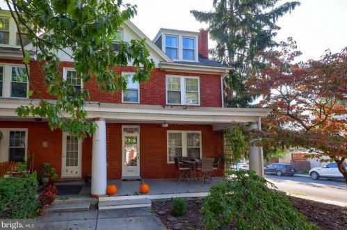 241 Ruby St, Lancaster PA  17603-5167 exterior