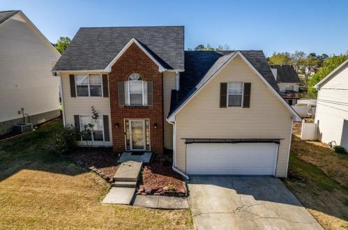 6267 Phillips Lake Ct, Lithonia, GA 30058-3929