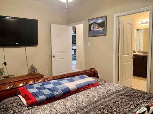 2513 Clarks Mill Ln, Fort Worth TX  76123-2621 exterior