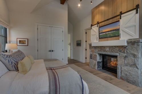 377 James Mciver, Truckee CA  96161-5176 exterior