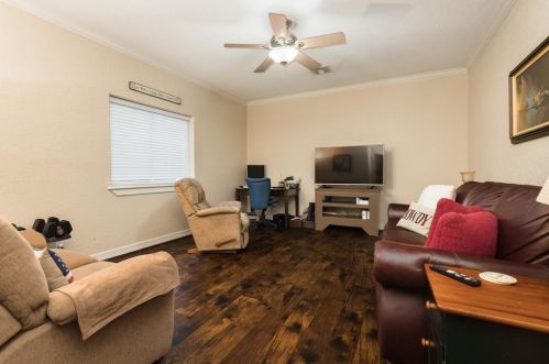 359 Westwood Rd, Angleton TX 77515-7468 exterior