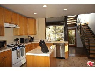12487 Greene Ave, Los Angeles CA  90066-6432 exterior