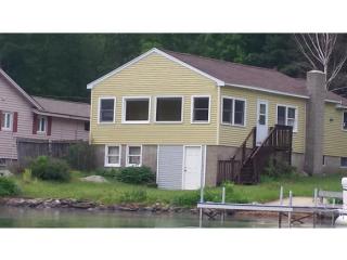 43 Shore Dr, Pelham, NH 03076-2822