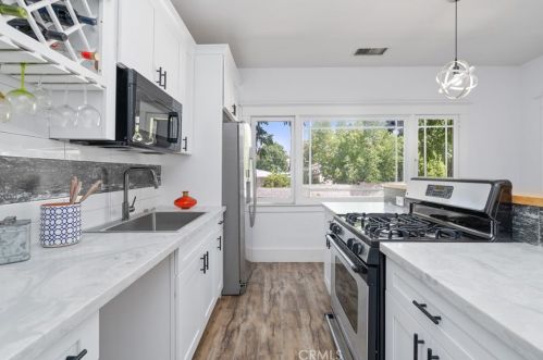3737 Shamrock Ave, Riverside CA  92501-1846 exterior