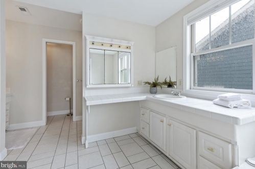 728 Oak Grv Cir, Severna Park MD 21146-4219 exterior