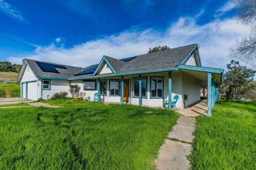 8349 Siegel St, Valley Springs, CA 95252-8727