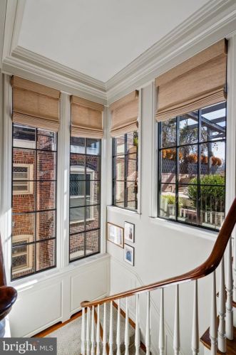 1812 Delancey Pl, Philadelphia PA  19103-6612 exterior