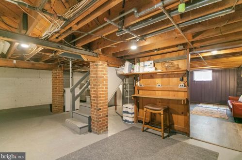 9111 Louis Ave, Silver Spring MD  20910-2129 exterior