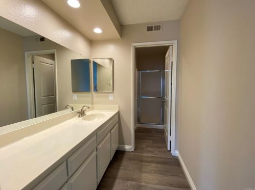 3558 Papaya Way, Oceanside, CA 92058-1696