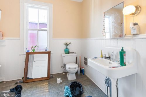 247 Ross St, Lancaster PA  17602-1940 exterior