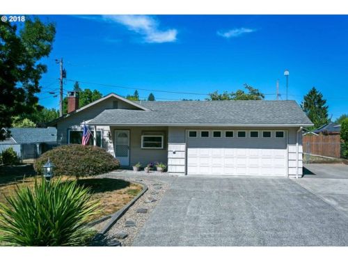10245 Brookside Pl, Portland OR  97223-5136 exterior