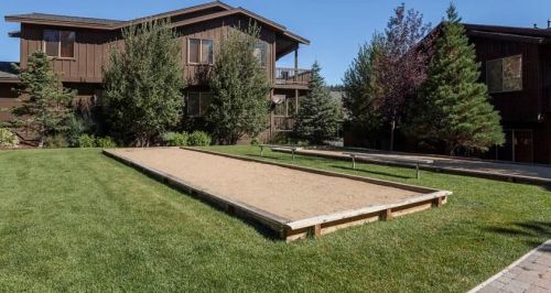 11429 Dolomite Way, Truckee CA  96161-2310 exterior