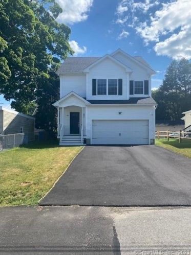 38-0 Lakeview Ave, Huntington, CT 06484-2232