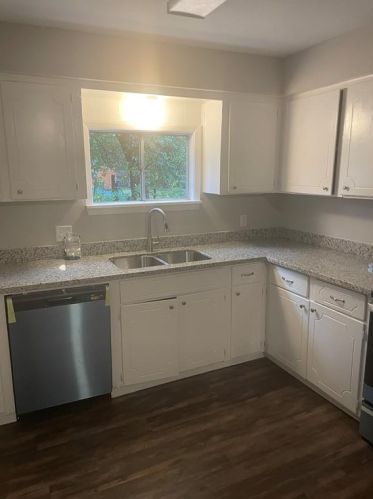 135 Phillips Rd, Angleton TX  77515-8311 exterior