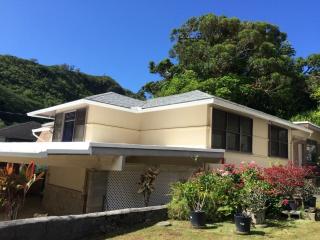 3147 Magnolia Pl, Honolulu, HI 96816-3525