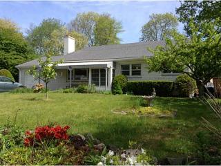 56 Boiling Spring Ave, Westerly, RI 02891-3125