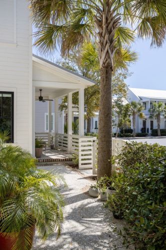 2421 Old Georgetown Rd, Mount Pleasant, SC 29466-8831