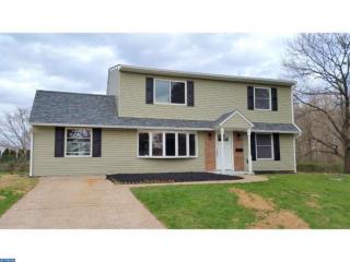 2 Plumtree Rd, Levittown, PA 19056-3521