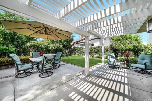 6070 Silverspur Trl, Anaheim CA  92807-4728 exterior