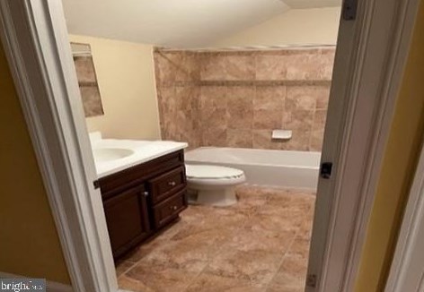 229 Sparrow Dr, Trenton NJ 08690-2461 exterior